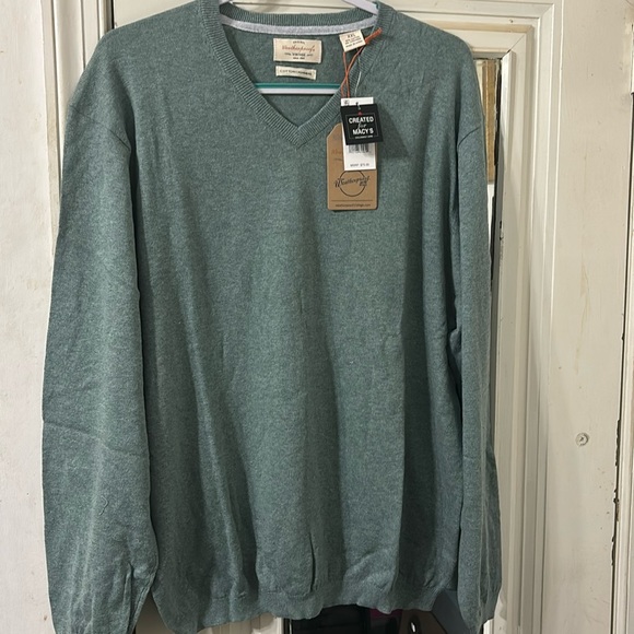 NWT  CASHMERE BLEND SWEATER - Picture 1 of 5